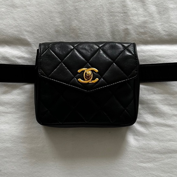 VINTAGE LAMBSKIN CHANEL BELT BAG - Picture 1 of 15